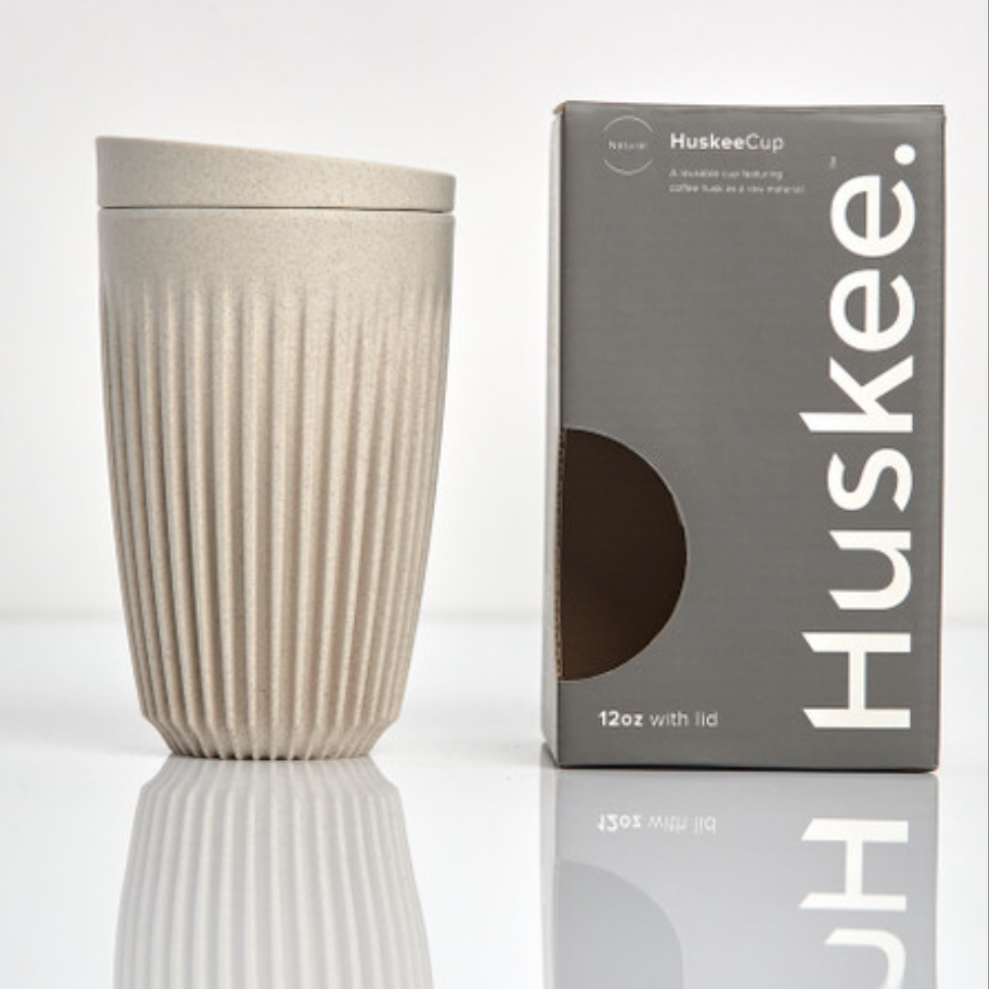 Huskee Reuseable Coffee Cup In Charcoal or Natural With Lid 12oz
